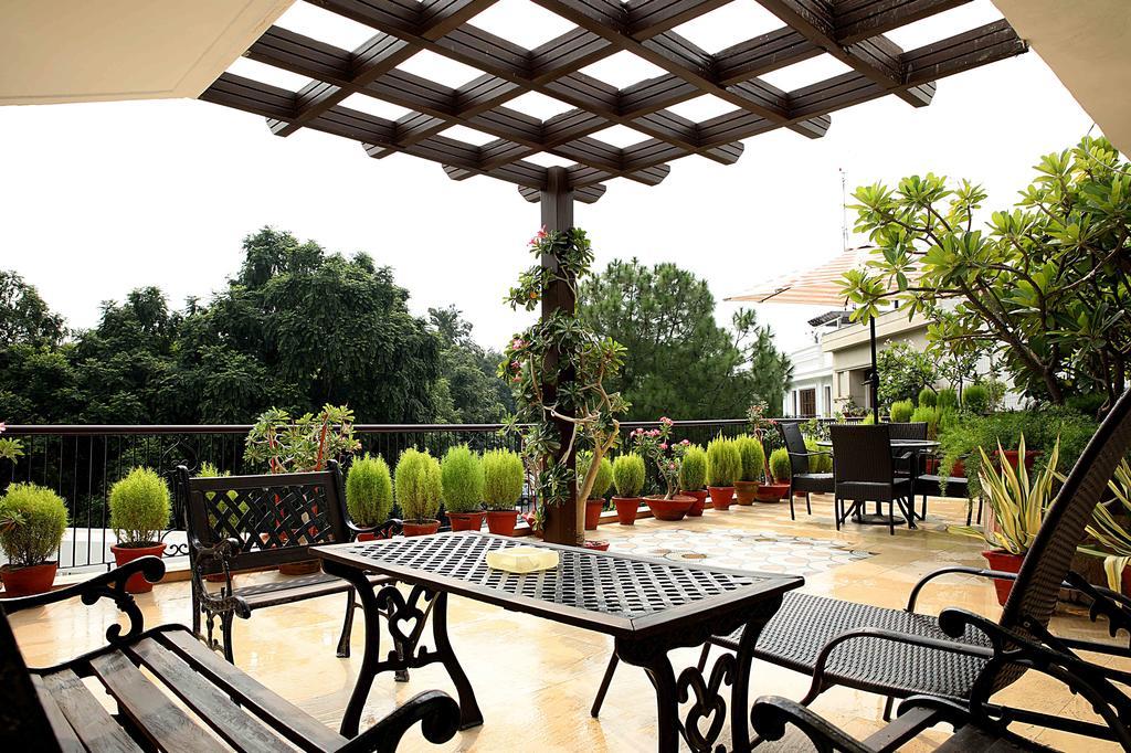 Hotel Ahuja Residency Golf Links Neu-Delhi Exterior foto