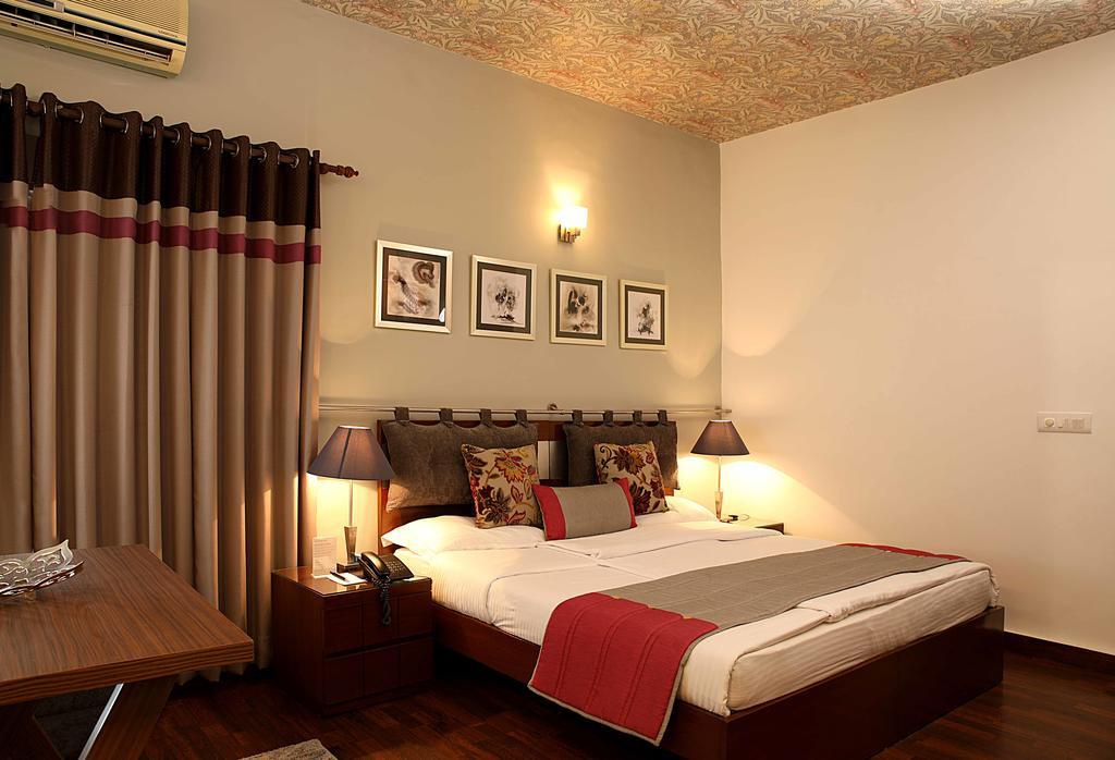 Hotel Ahuja Residency Golf Links Neu-Delhi Exterior foto