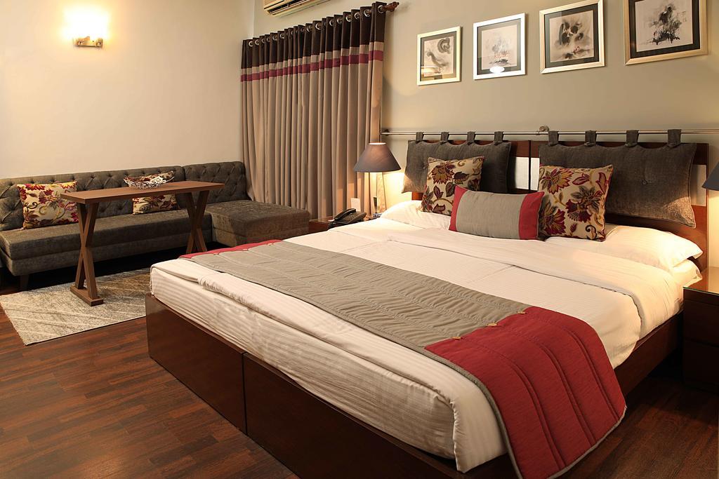 Hotel Ahuja Residency Golf Links Neu-Delhi Exterior foto