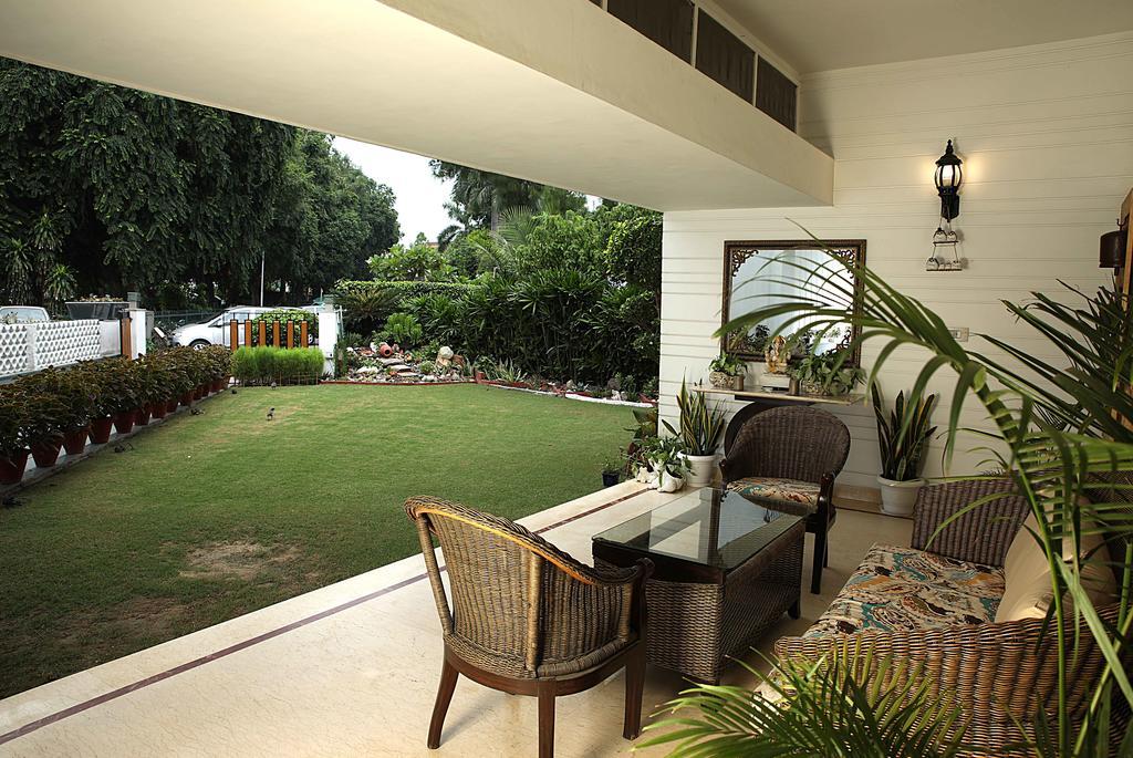Hotel Ahuja Residency Golf Links Neu-Delhi Exterior foto