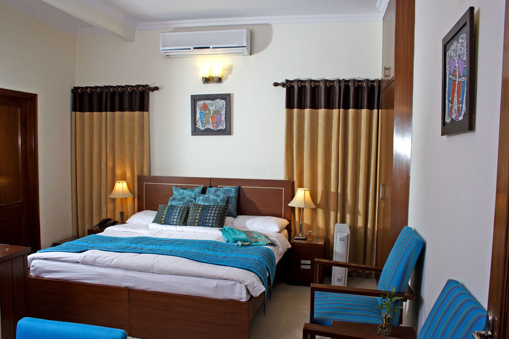 Hotel Ahuja Residency Golf Links Neu-Delhi Exterior foto